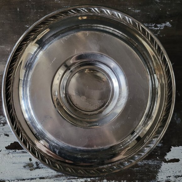 Vtg Vintage Wm A Rogers Silveplate Bowl w/ Attached Underplate, Chip and Dip - Picture 6 of 7